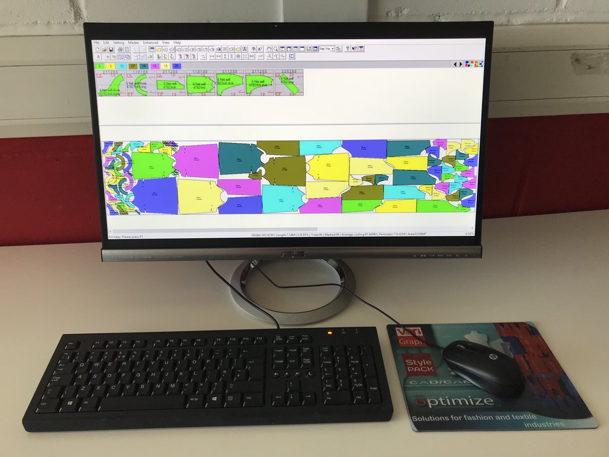 ** VetiGraph Pattern Cutter Needed **
Please follow the link to see full job description. To apply please email laura@vetigraph.co.uk

fashiondigitalsolutions.co.uk/2018/04/19/vet…