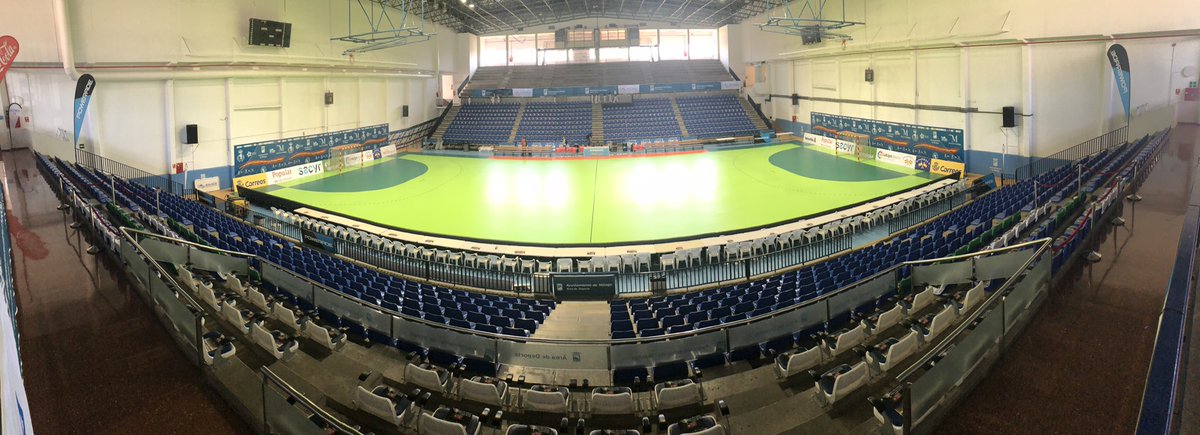 IberdrolaDHF's tweet photo. 📸 #CopaReina2018 | ¡El Polideportivo Ciudad Jardín ya está casi listo para que mañana arranque el mejor espectáculo del balonmano femenino español! 😍👌🏻🔝 https://t.co/ASfwJLFwHM