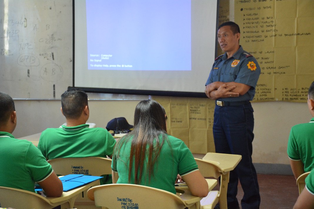 rclo_13's tweet photo. 04-19-2018 PSSUPT ANTONIO RC RCLO13 CONDUCTED LECTURE ON POLYGRAPH (CIC) CL 001-2018 OF PRO13 @CrimeLaboratory https://t.co/PwzZcfoSaC