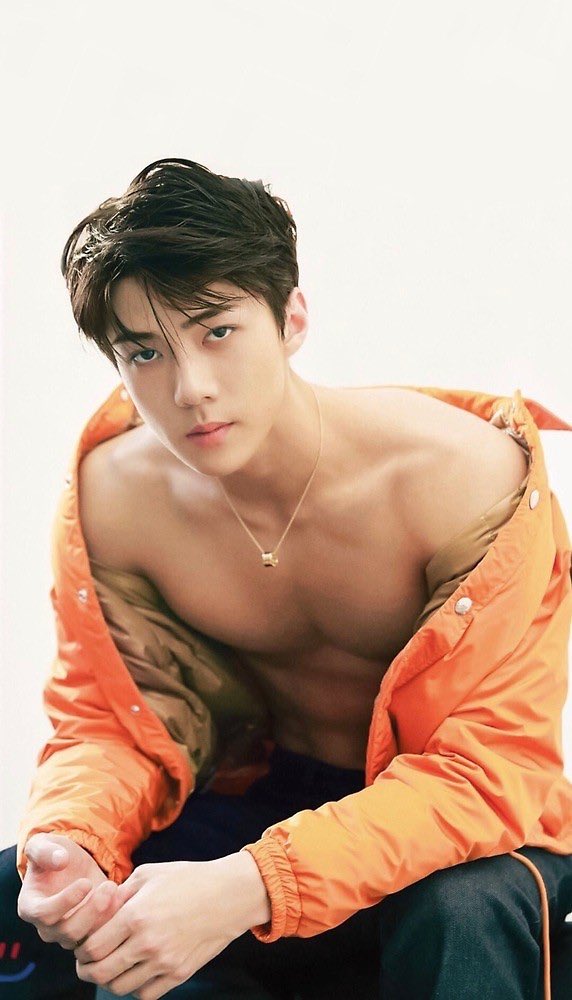 baeboycrush's tweet photo. Oh Sehun 
April 12, 1994
South Korea 🇰🇷 https://t.co/E2ILQL8VSD