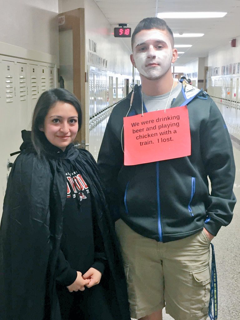 UC_Principal's tweet photo. Today is "Grim Reaper Day" at UC. Every two minutes a person is injured in a drunk driving crash. #SADD #dontbeastat #promweek @marria_casillas @clintonjrandall @newsgazettewc @RandolphEastern https://t.co/nt48w4S8bF