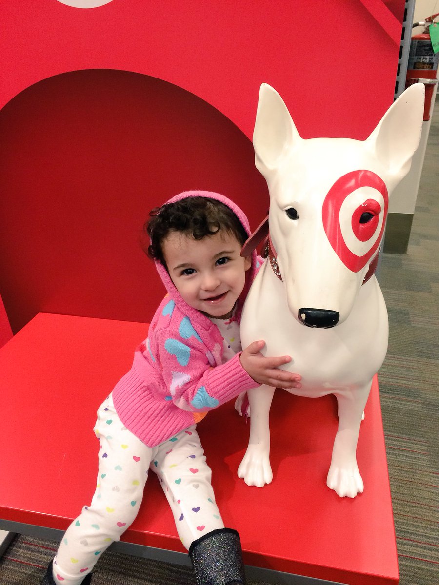 boilerBRIN's tweet photo. My cute little cousin loves Target as much as me☺️🎯❤️ #ProudSTL #ShesSoCuteAndSassy #SayCheese https://t.co/gjxi1OZCzx