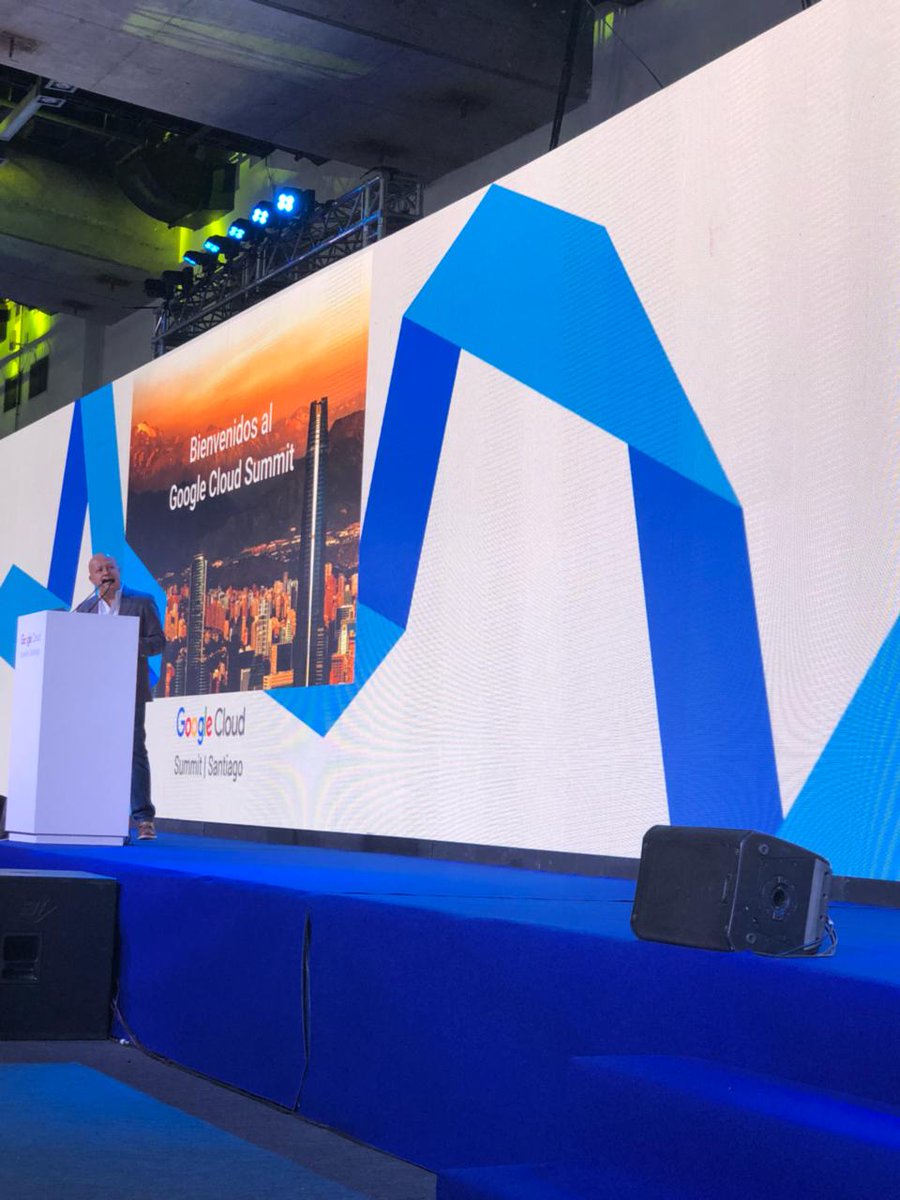 Agencia_Lemon's tweet photo. Nuestro Chief Global Creative &amp; Digital Agency Lemon @lpittol85 está presente en el Congress Google Cloud Summit Santiago. #CongressGoogleCloudSummit #GoogleCloudSummit #Google #LemonAgency #FelizJueves https://t.co/8CK0EFxkME