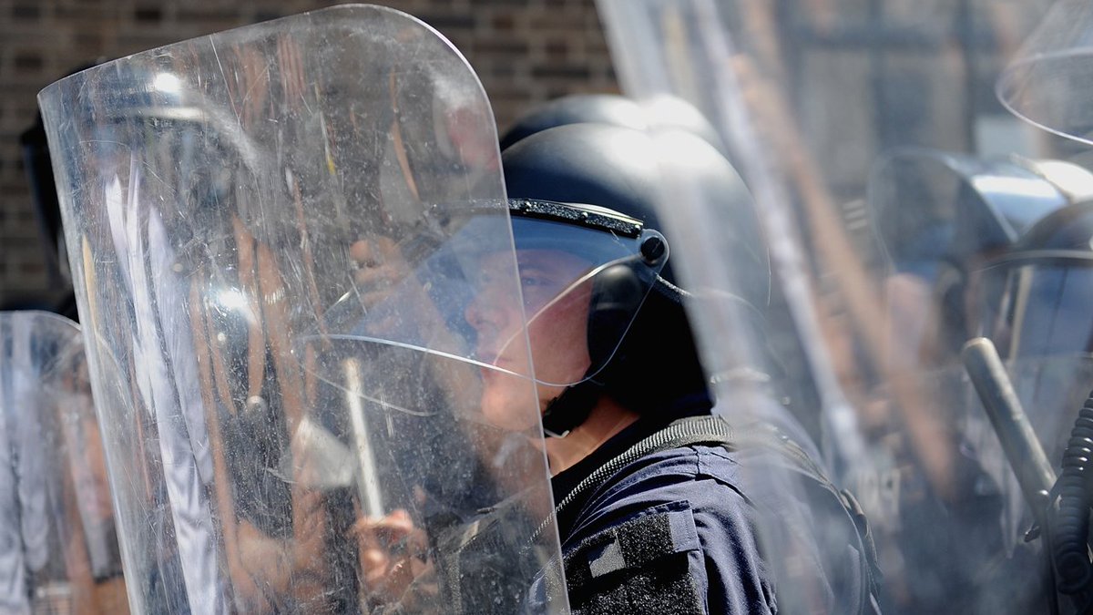 Pittsburgh police ordered to bring riot gear in case Trump fires Mueller bit.ly/2HfjsmQ https://t.co/Czv5sB07kq