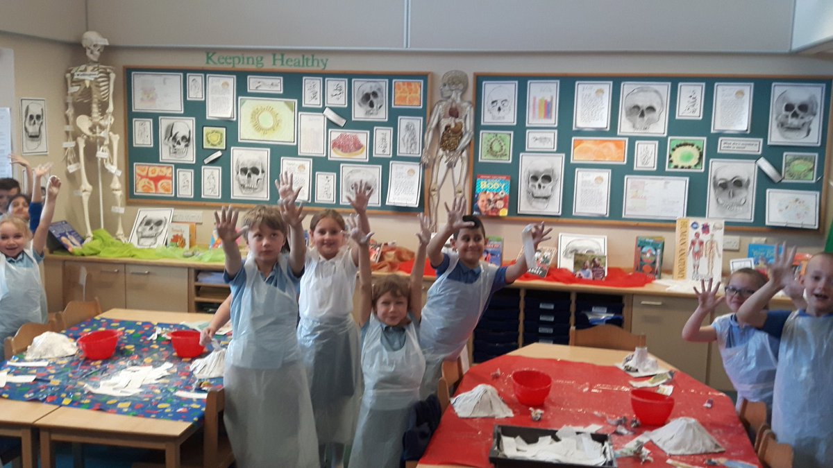 CanklowWoods's tweet photo. Year 3 have had a very messy afternoon making Mod Rock volcanoes #science #art #messychildren https://t.co/i4hI8ribXj