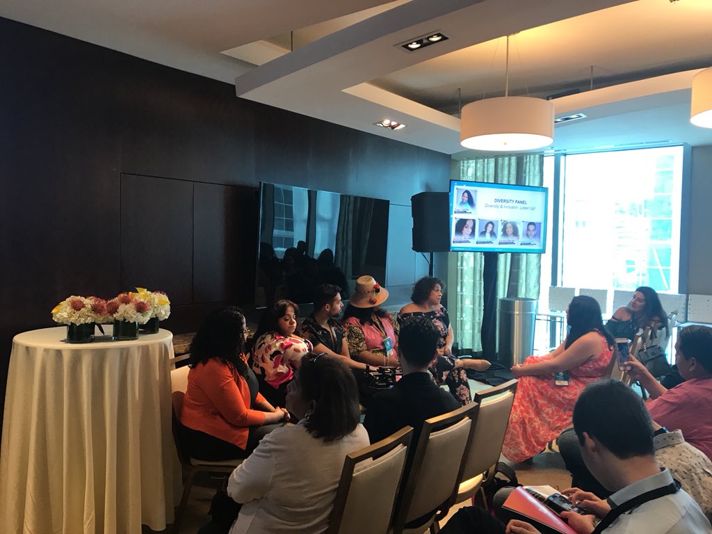 RT <a href="/TheMujerista/">The Mujerista</a>:<a href="/Hispanicize/">Hispanicize</a> “Diversity &amp;amp; Inclusion: Listen Up!” panel with <a href="/AudacityMagazin/">Audacity Magazine</a> <a href="/HealthyFatChick/">HealthyFatChick</a> <a href="/LatinegrasLove/">Latinegras</a> @JohnnySibilly and moderated by <a href="/DiversityUS/">Dania Santana (she/her/ella)</a> ✨Love the message of standing up for our uniqueness 🙌 #Hispz18
