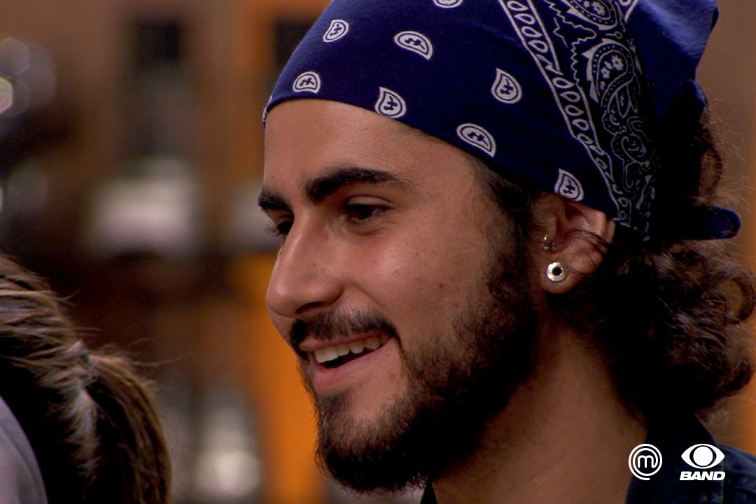 Você tá na rua e dá de cara com um cachorrinho. 😍 #MasterChefBR