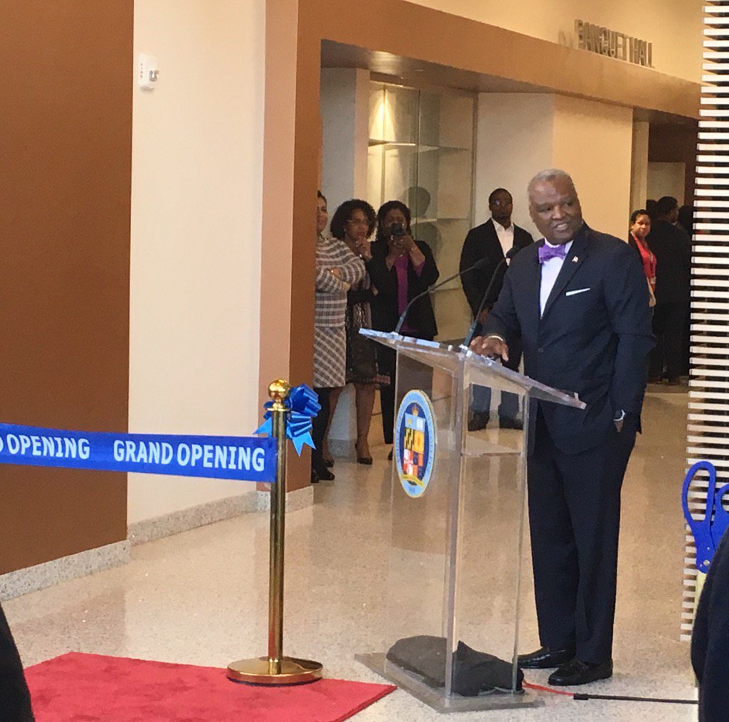 _DonnaLeeWeston's tweet photo. @PrinceGeorgesMD County Exec Baker @pgccnews Culinary Arts Building grand opening ceremony.  #pgcchere https://t.co/BZZfETaZov
