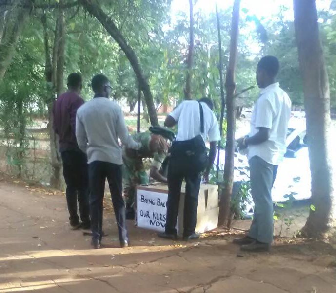 DougColtart's tweet photo. Even a solider added his voice of solidarity to the striking nurses today! Chiwenga thinks he can run Zimbabwe like a military barracks but even the soldiers in the barracks don’t want that! #DearVP #BringBackOurNurses #NoToCommandLabourPractices https://t.co/dB34qWXBYk