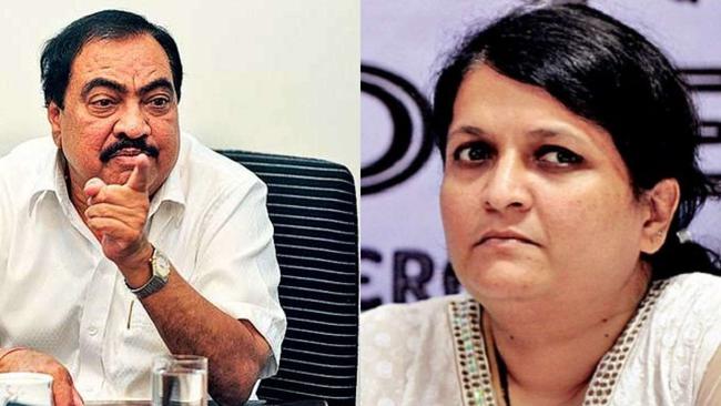 TV9Marathi's tweet photo. #News जळगाव - @EknathKhadseBJP आणि @anjali_damania यांच्यातील संघर्ष पेट���ार...खडसे यांनी दमानियांविरोधात दाखल केला दहा कोटी रुपयांचा अब्रुनुकसानी��ा दावा... कुटुंबियांची बदनामी केल्याचा आरोप https://t.co/dHjky6Qptx
