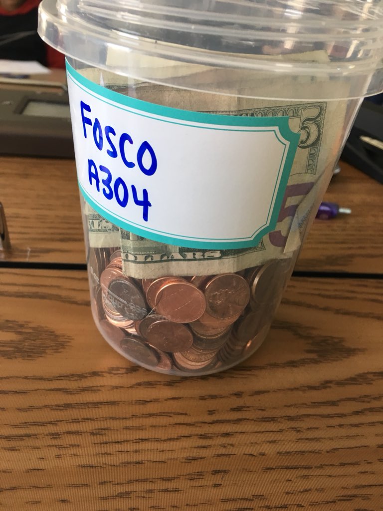 MrFosco's tweet image. #ForTheDawgs 💰💰💰💵💵💵  

Also, @CoachVGNHS likes cats.