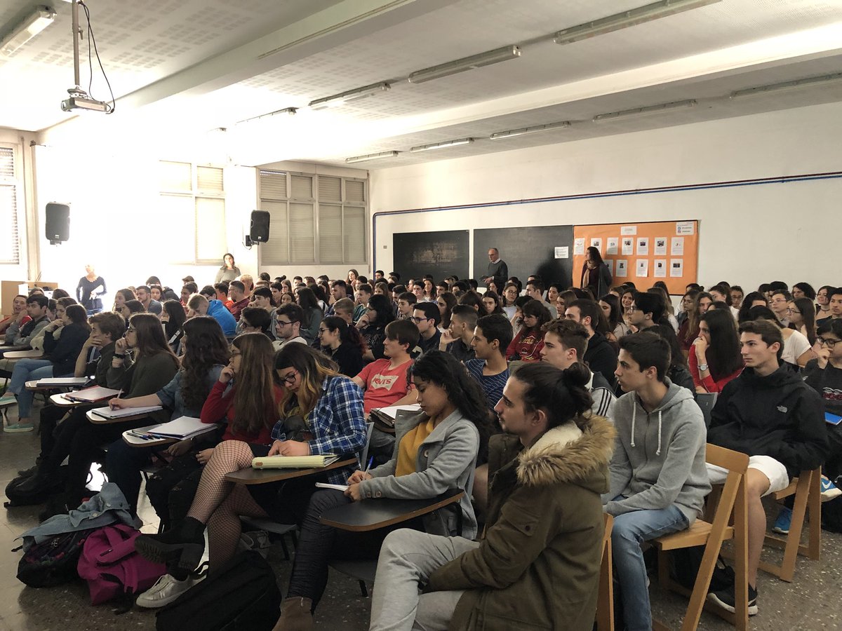 insvplantada's tweet photo. 2a Conferència Projecte Terra. Alimentació i Societat al Vallès Medieval, mengem el que som? a càrrec de Jaume Vilaginés. Gràcies Jaume! #somplantada #ProjecteTerra https://t.co/Rg9O05OyVa