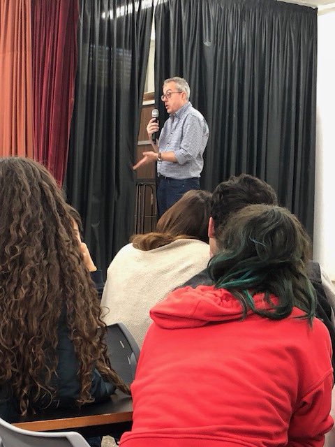 insvplantada's tweet photo. 2a Conferència Projecte Terra. Alimentació i Societat al Vallès Medieval, mengem el que som? a càrrec de Jaume Vilaginés. Gràcies Jaume! #somplantada #ProjecteTerra https://t.co/Rg9O05OyVa