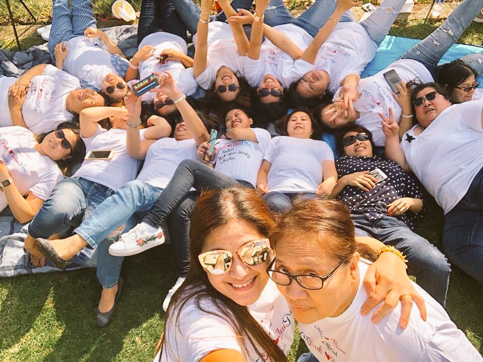 maiden16_NYNJ's tweet photo. Caption these pictures! 😂 

Yep. We are this kind of fanmily. @MaineAlden16 
(Nakakahilo humiga ng walang unan 🤣) 
@ananiamarquez @k1221_lim @coranian @Ariannken @BayleLilian @am8zing_anne and ate nida 

#ALDUB144thWeeksary https://t.co/neqlQNndEs