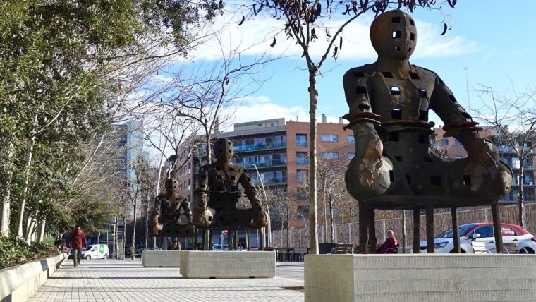 GuardiansSSER's tweet photo. Bona tarda. La @superillaSER no es ven, es defèn, i per això estem nosaltres. Guardians al combat, superilla o mort! https://t.co/XSsI7UnADy
