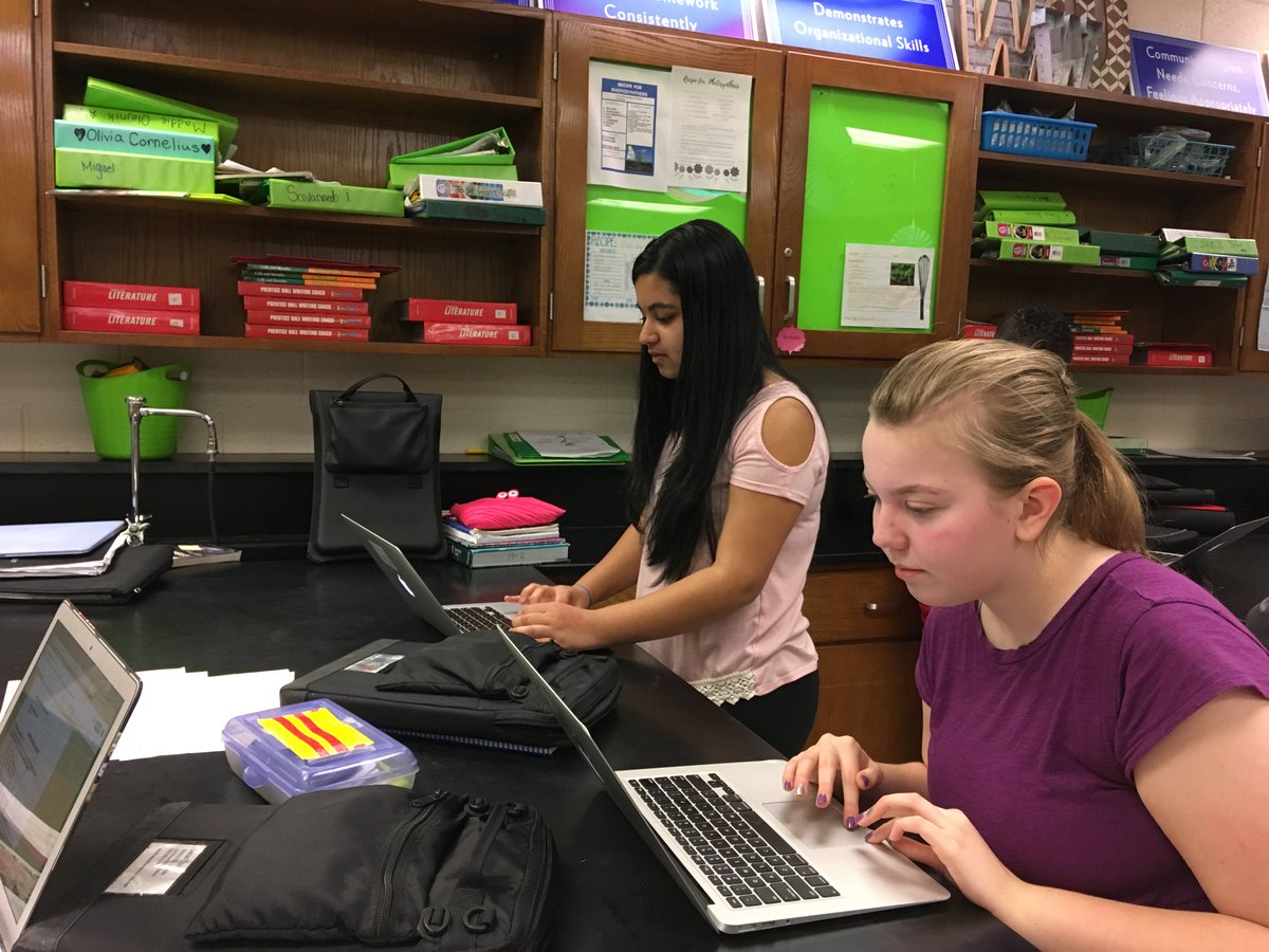 wittymcwit's tweet photo. Making recipe cards for photosynthesis!
@CCSD93 @jaystreamIC @JayStreamPBIS @Jayactivities https://t.co/0rzW3oGm98