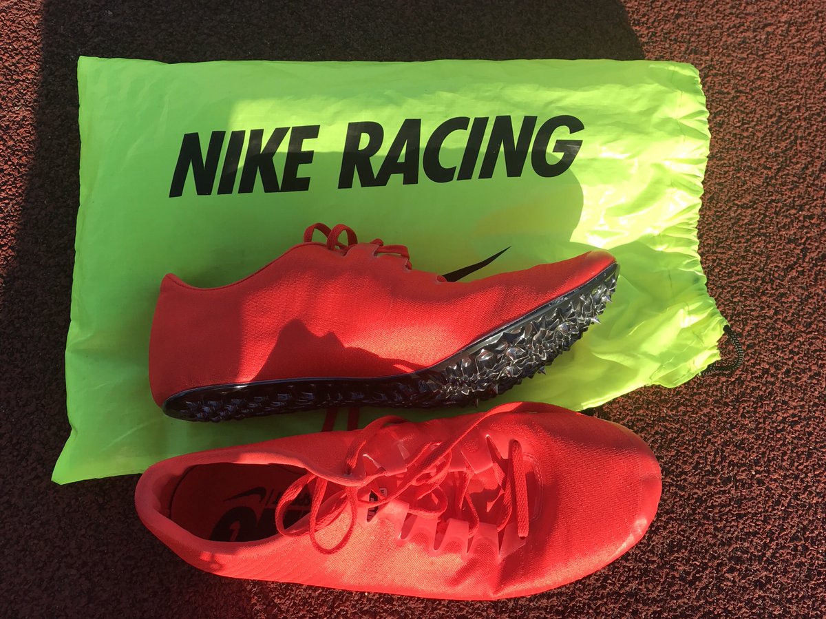 Bran_Atchison1's tweet photo. So what’s missing in these photos?? Bought these in January from @ProDirectSports. Had possibly trained in them 4-5 times before the Nike ticks fell off. Have been refused a refund as there now a sale item. Think it’s a joke considering I’ve paid £115 for some fake nikes. @Nike https://t.co/2SHobyQgp1