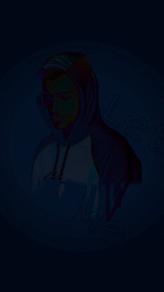 zaynedites's tweet photo. Let me @zaynmalik #letmemusicvideo https://t.co/34C2vrMrWX
