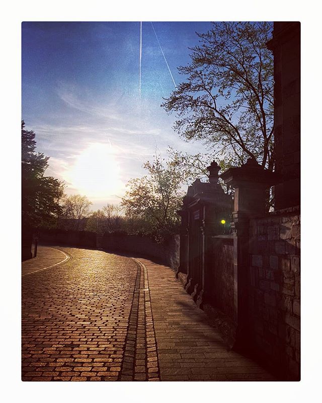 SarahStlz's tweet photo. heart-warming evening walk with @carinnsche (: #sunshine #sundown #icecream #urbanromantix #urbanexploration #urbanphotography #happyface #eveningwalk #mood #moodygrams #agameoftones #artofvisuals #folkscenery #stayandwander #theoutdoorfolk #whereyougo #… https://t.co/JsEBKcSL52 https://t.co/nKttyZuUFj