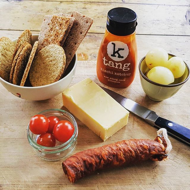 Posh plowman's. Because springtime. Get me with my home-fermented onions! #ktang #kimchi #ketchup #kimchiketchup #fermentedfoods #brunch ift.tt/2HNDENU