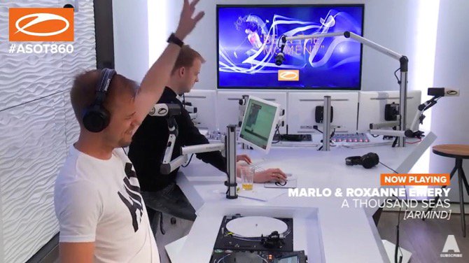 LvAVB_ASOT1PNW's tweet image. 🎶@marlo_music &amp;amp; @Roxanne_Emery ‘A Thousand Seas’👌🏽🎶🌊🎶🌊🎶
I love these vibes and track title!💗Her vocals😌💗🎶😍
💖🤗😊@asot #Trancefamily #ASOT860
(Margaret S.-Seattle🇺🇸)