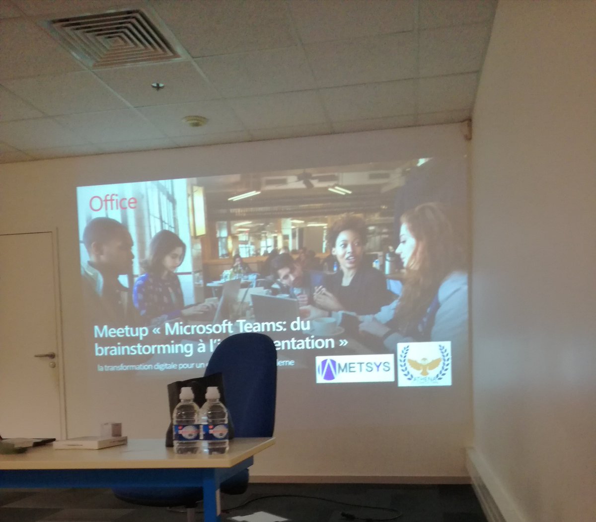 onszaidi's tweet photo. Excellent session about #MicrosoftTeams by @ChoukSabrine https://t.co/Ed9Y3Sera2