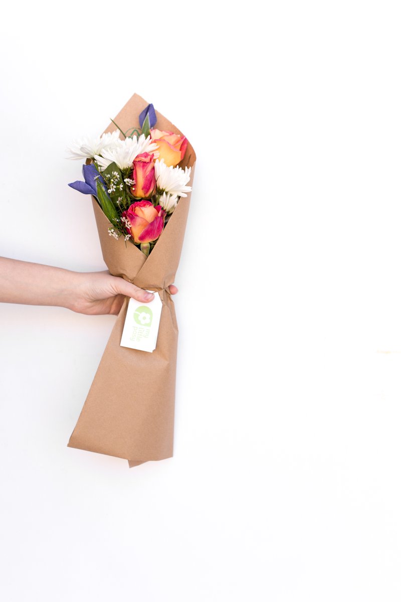 My_Little_Posy's tweet photo. This weeks posy is so bright and colorful! Place your orders now! 💐💕 https://t.co/P3ZhNl9yGb