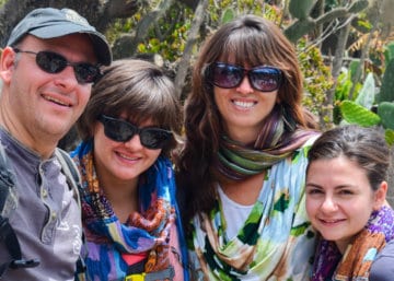 YanapumaTrueEC's tweet photo. Deborah Hughes is living in #Manta city that is located at #Manabí district. She moved with her family from California in the #US. This is a life challenge story that encourages #expats and #InternationalVolunteers to achieve their goals. Read: https://t.co/BL0v65FGuj 🚲🐋🇪🇨 https://t.co/hMqWcxr3st