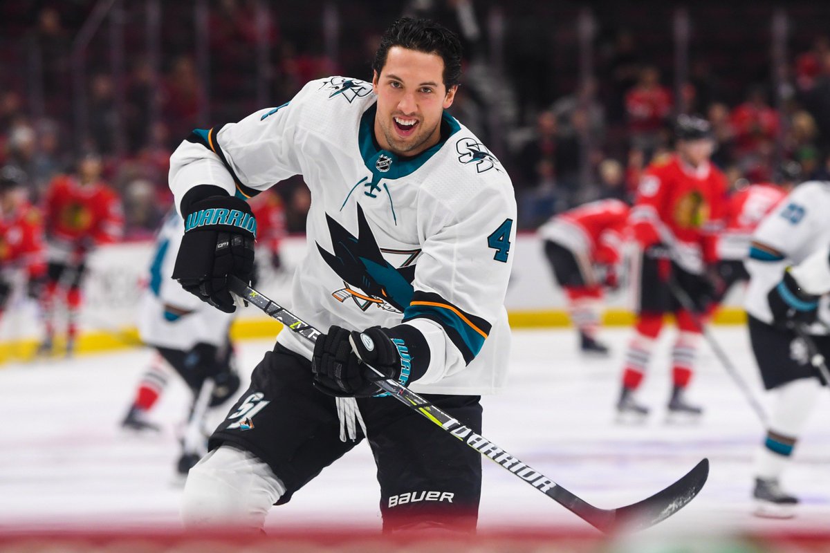 From undrafted in both the WHL and NHL to contending for the #StanleyCup with the <a href="/SanJoseSharks/">San Jose Sharks</a>, GM of the <a href="/SeattleTbirds/">Seattle Thunderbirds</a> Russ Farwell never saw "an ounce of quit" in the eyes or game of <a href="/BDillon04/">Brenden Dillon</a>. Full story: ply.rs/V5UE30jzLlv