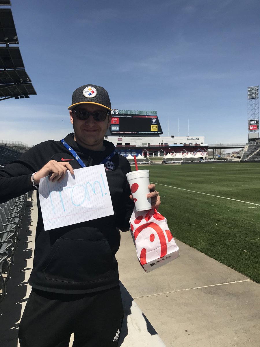 Hannahmckay21's tweet photo. Bought him lunch and snuck on to the rapids field just to ask him to prom ❤️ He’s a keeper for sure (; @wrhspromposal https://t.co/4Y9Yh45aPT
