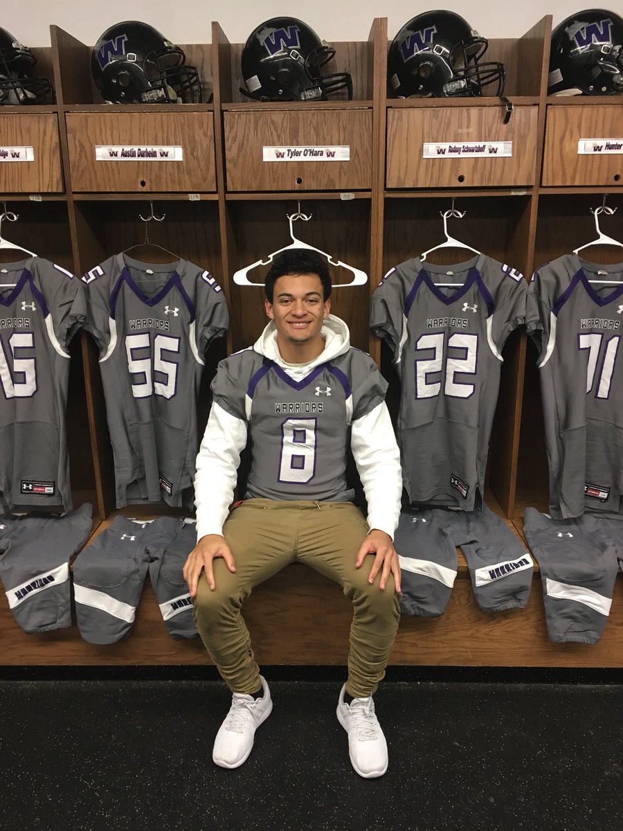 C_3TO's tweet photo. Signing Day tomorrow right after school in the media center. Anyone can come! https://t.co/X8uHtkL88m