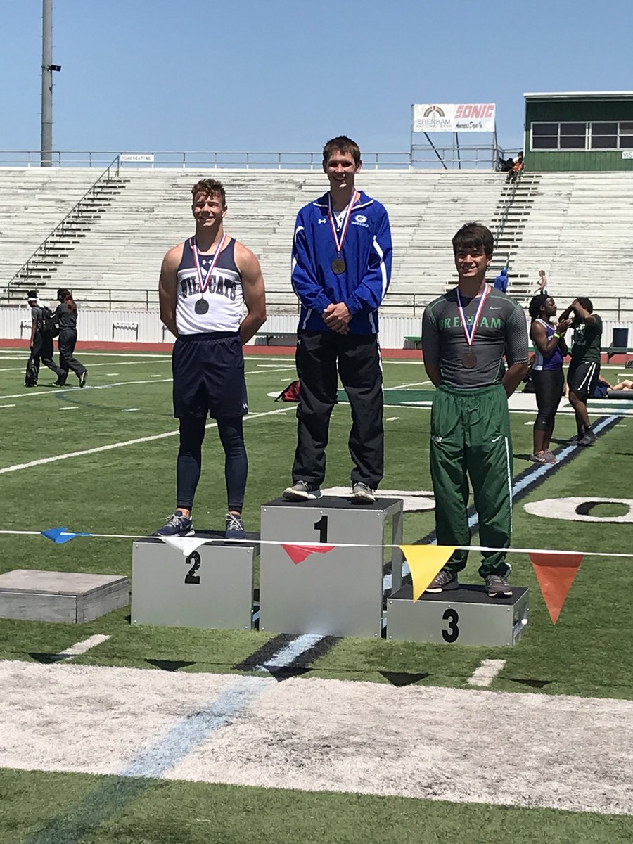 georgetowntrack's tweet photo. Congrats to your Georgetown Pole Vault Regional qualifiers! Cole Newman - 1st Place, Nate McMillan - 4th Place (not pictured) https://t.co/x8TvhnA8R3