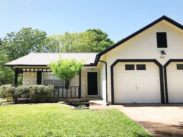 SCTAustinTX's tweet photo. I helped my client purchase this bright south Austin gem and now he is ready to lease it! 3bd 2 ba | 2 car garage | corner lot with great back yard | updated | Not on MLS. Email for details &amp; showings // sturnbull@moreland.com #austinrealestate #lease #southaustingem https://t.co/FTA86R0jDn