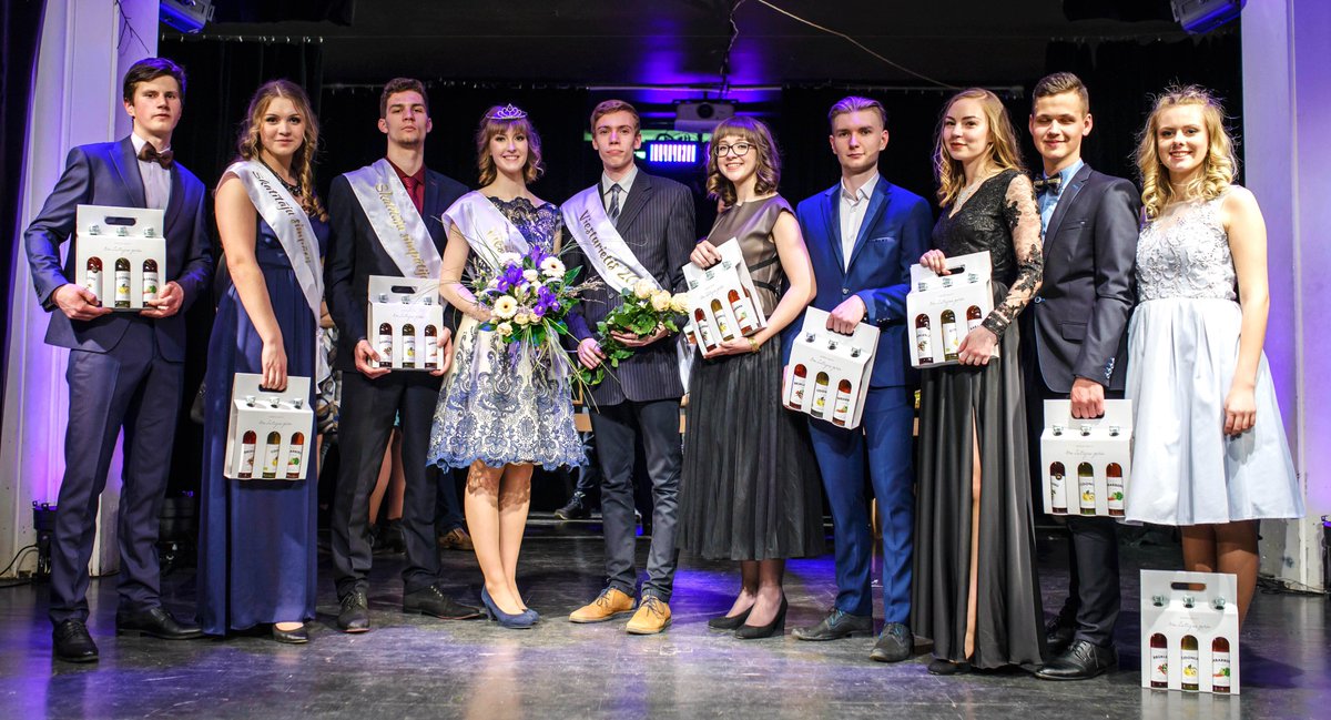 <a href="/Viesturi/">Viestura vidusskola</a>  noskaidroti titula Viesturietis un Viesturiete 2018 ieguvēji - Kārlis  Bērziņš un Elizabete Ločmele. Skatītāju simpātija - Ance Eva Ragaine un  Alvis Meisters.