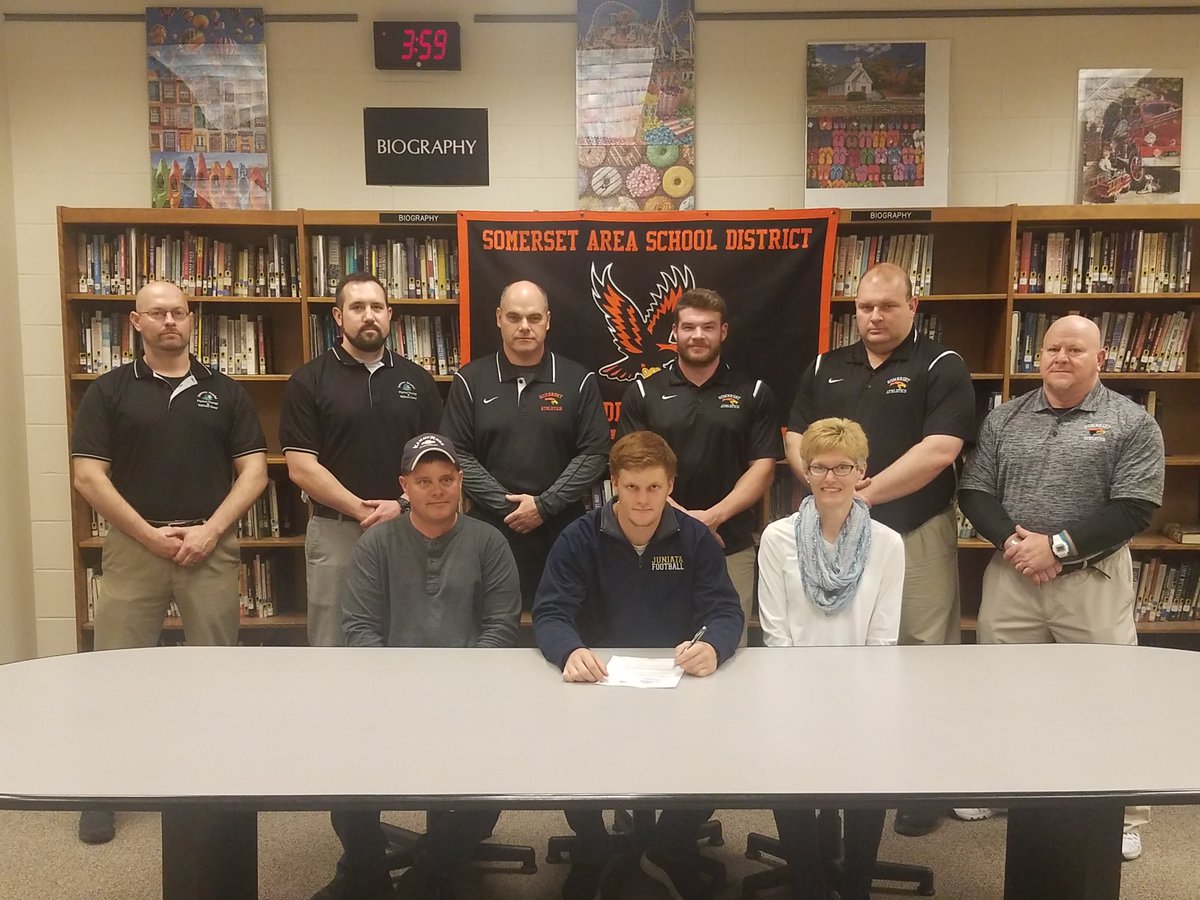 SASD_Athletics's tweet photo. Nate Barron announces his commitment to Juniata College to play football. https://t.co/uGrEQ7vwqp