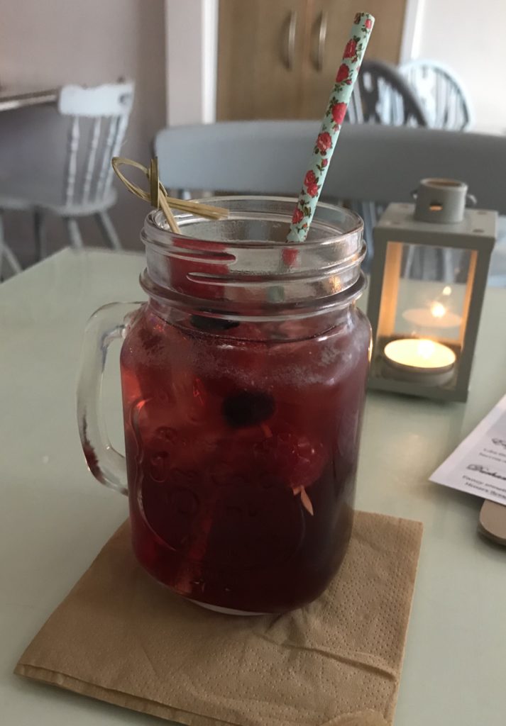 tasteeslife's tweet photo. Was this the best cocktail ever?? Possibly 🍸https://t.co/YW667X9Om3 https://t.co/63sm9qJLQt