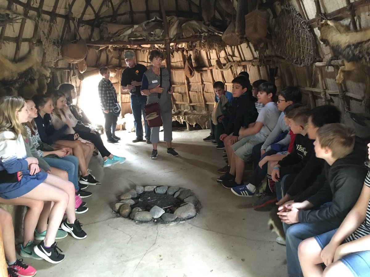 Pretty special feeling when your tour guide gives the best compliment to your group for “bringing her tremendous joy in how engaged and polite they are.”  Proud of our 5th grade Ravens! On to Williamsburg! #WhyRavenscroft #huzzah!