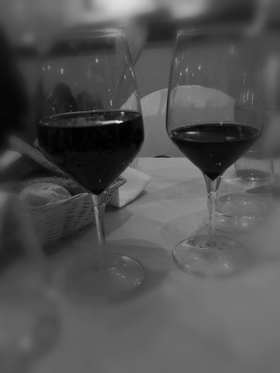 eleonoraferrau's tweet photo. Tired, but finally #satisfated of the new direction of my #life. Happy birthday to me! #cheers #unespected #gift #growth #family #love #friendship https://t.co/hvggmn4d47