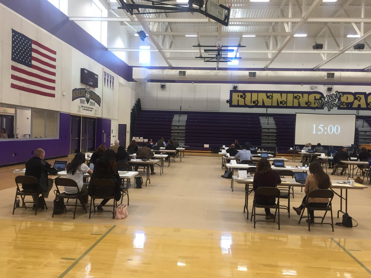 Livingston_HS's tweet photo. Its amazing to see so many great people from all around our community and from many different fields of expertise. #SeniorInterviews #Lhs24 #muhsd #ThankYou https://t.co/q3U74oxuXf