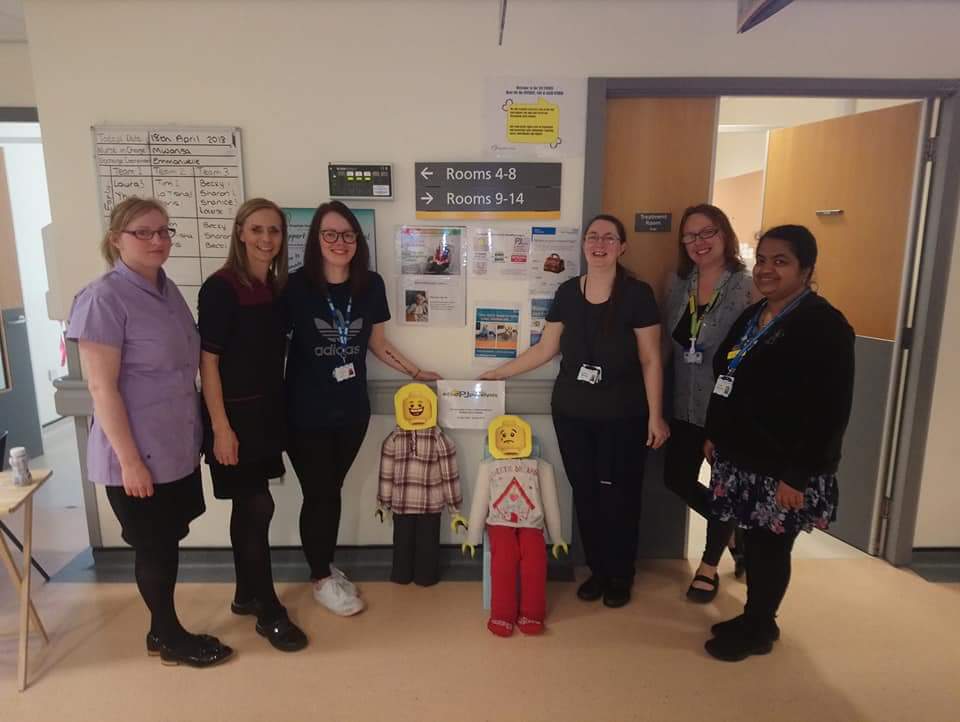 kats_xx's tweet photo. The team of ward 311 have produced displays to raise awareness of #pjparalysis upon the wards and are participating in the #70days challange. #DME @DerbyHospitals @CarrianneH1983 @Norfolk_chicken #Sharedgoverance https://t.co/yWCRUREe6j