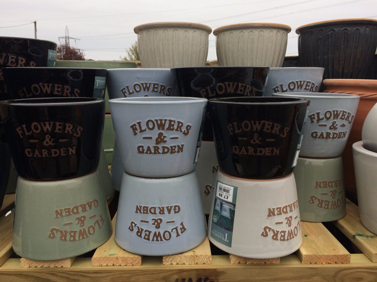 VinesFarmShop's tweet photo. We have so many new exciting products in store, so let’s get out in the sun and get busy in the garden! #homegrown #seeds #compost #gardening #springtime https://t.co/S53TRG1uKO