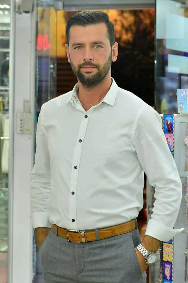 Bugün Afrin'de Şehit olan Uzman Çavuş Taner Çobanoğlu.
Bir Futbol maçı kadar konuşulmayacaksın Yiğidim.
Bizi affetme!