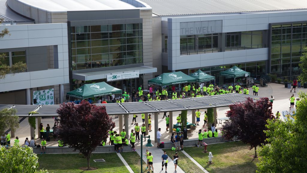 wellsacstate's tweet photo. IT'S RACE DAY!
The Sac State 5K Fun Run starts today at 6pm. If you haven't signed up yet, we will have registration booths available. We are excited to see you all today! If you are running today, tag your running buddy!
#SacState5KFunRun #RunAsOne https://t.co/yxKYzz96Et