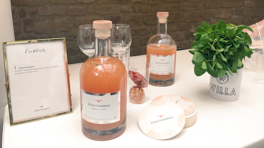 Willa_off's tweet photo. Dégustation de cocktails par @nighthawksparis chez WILLA 🍹!Découvrez le #ChillyBeach, cocktail de l'été 2018 😎 https://t.co/SizUEQIT93