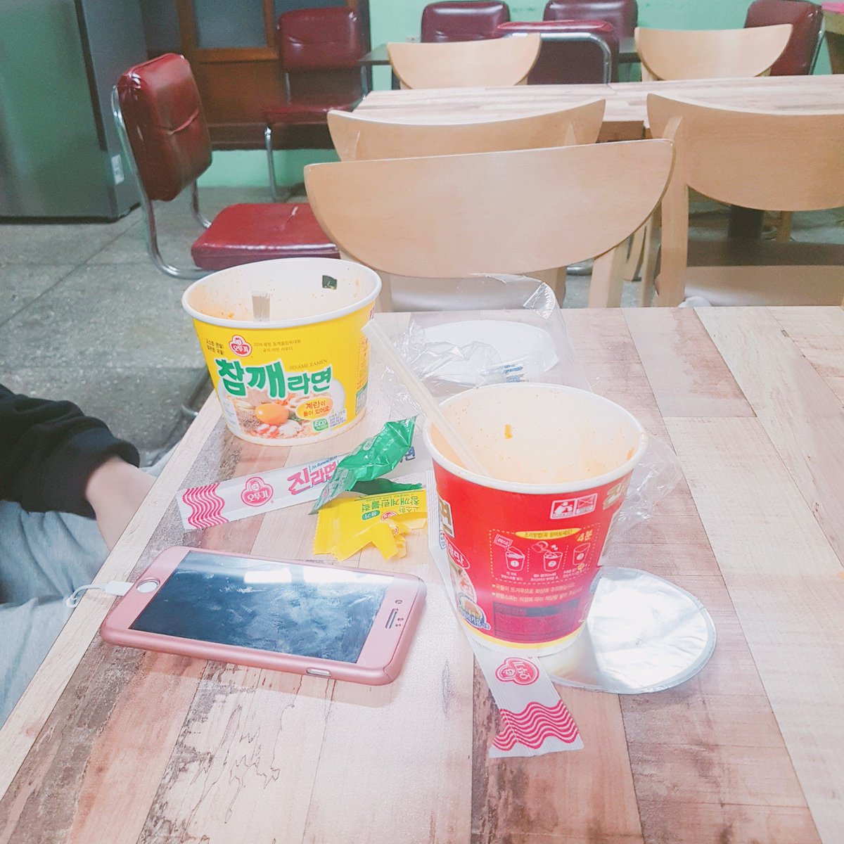 eup_korea's tweet photo. @sweet_29th_may_ 헤헤 https://t.co/mQykRP8j6Q