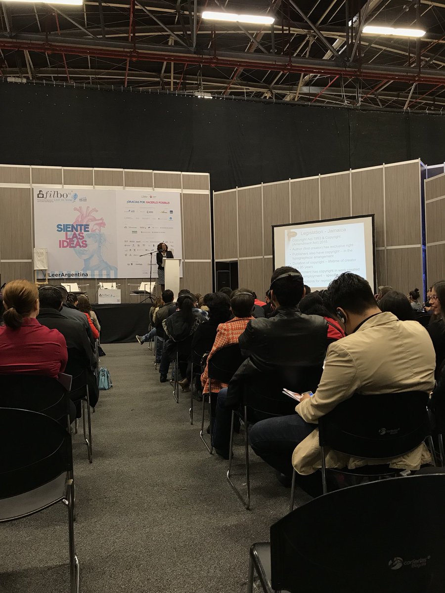 SuenaSas's tweet photo. Conferencia de #CarolNewman, Gerente General de JAMCOPY (Jamaica), compartiendo con nosotros sobre la Protección de los Contenidos literarios en Seminario Internacional de Derecho de Autor en #Filbo2018 @FILBogota https://t.co/ACKZATPaGx