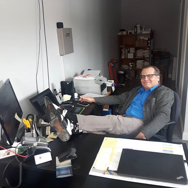 VaultraBTFD's tweet photo. Unlike my shoes #selfstorage isnt always #blackandwhite You have questions  @vaultraselfstorage can help. Email me at sscher@vaultra.ca. @keswick_storage #outofspaceweretheplace https://t.co/XwWHPJW2Kk https://t.co/l8ZnX5jwJ8