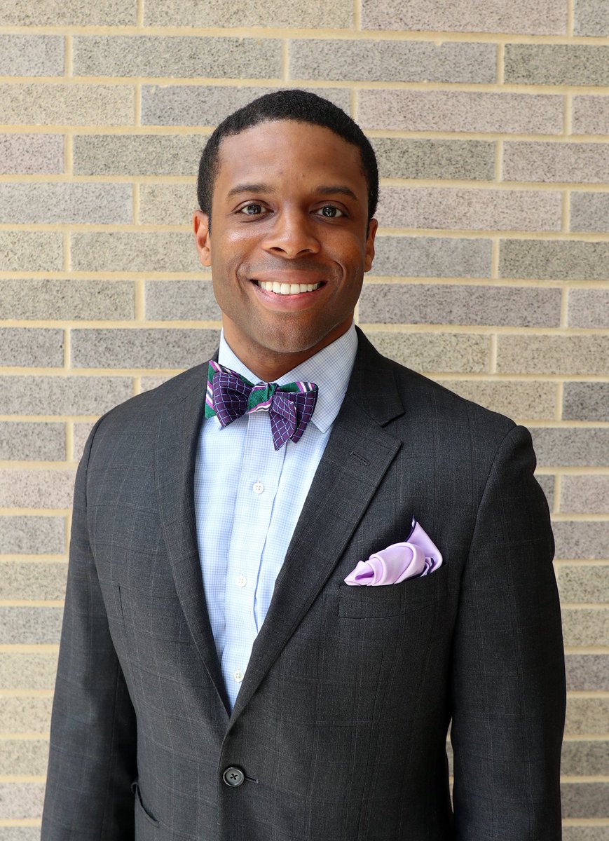 BellevueHosp's tweet photo. Roscoe Boyd II shared his personal journey of confronting HIV stigma and broader implications for our fight against HIV/AIDS. Boyd spoke at staff in-service program @BellevueHosp entitled Orbiting HIV. He is founder &amp; principal of RBI. https://t.co/GNqn2WCwmH