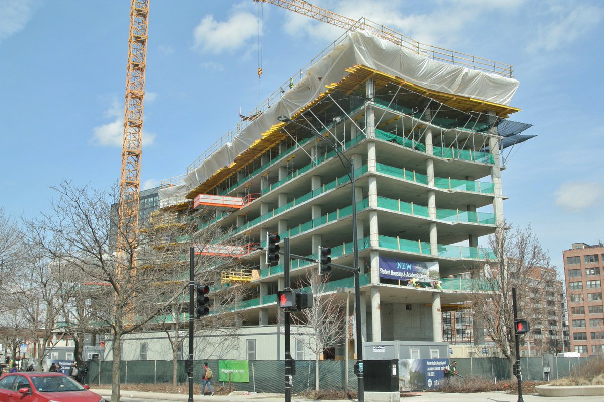 americancampus's tweet photo. Construction is progressing beautifully at our collaborative, residential/academic community with @thisisUIC. The project has a grand slam location, cool city views, transit oriented accessibility &amp; is targeting LEED sustainability! #driveevolution #putstudentsfirst #pursuegrowth https://t.co/aaNyumWkza
