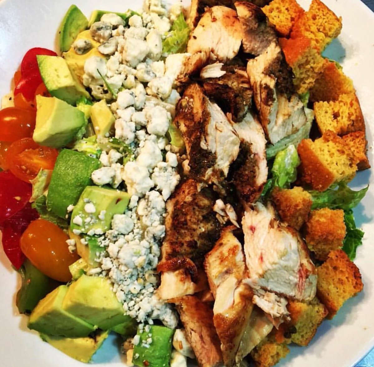 Caribbean Cobb Salad🥗🍽✨ #cobbsalad #cobb #lunchbox #lunch #jerkseasoning #jerkchicken #foodies #dcfoodporn #foodporn #foodphotography #lunchtime